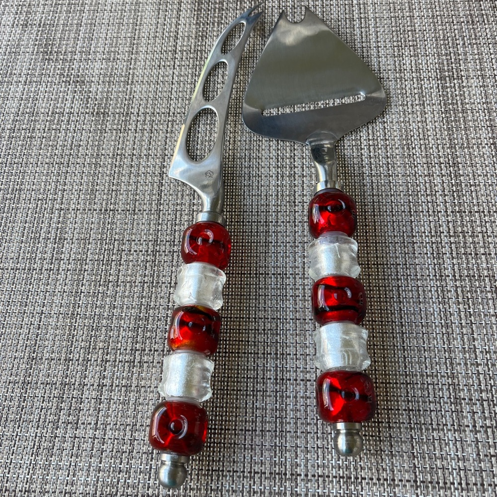 Pampered Chef Cranberry Beaded Cheese Knife And‎ Cheese Plane Without Covers